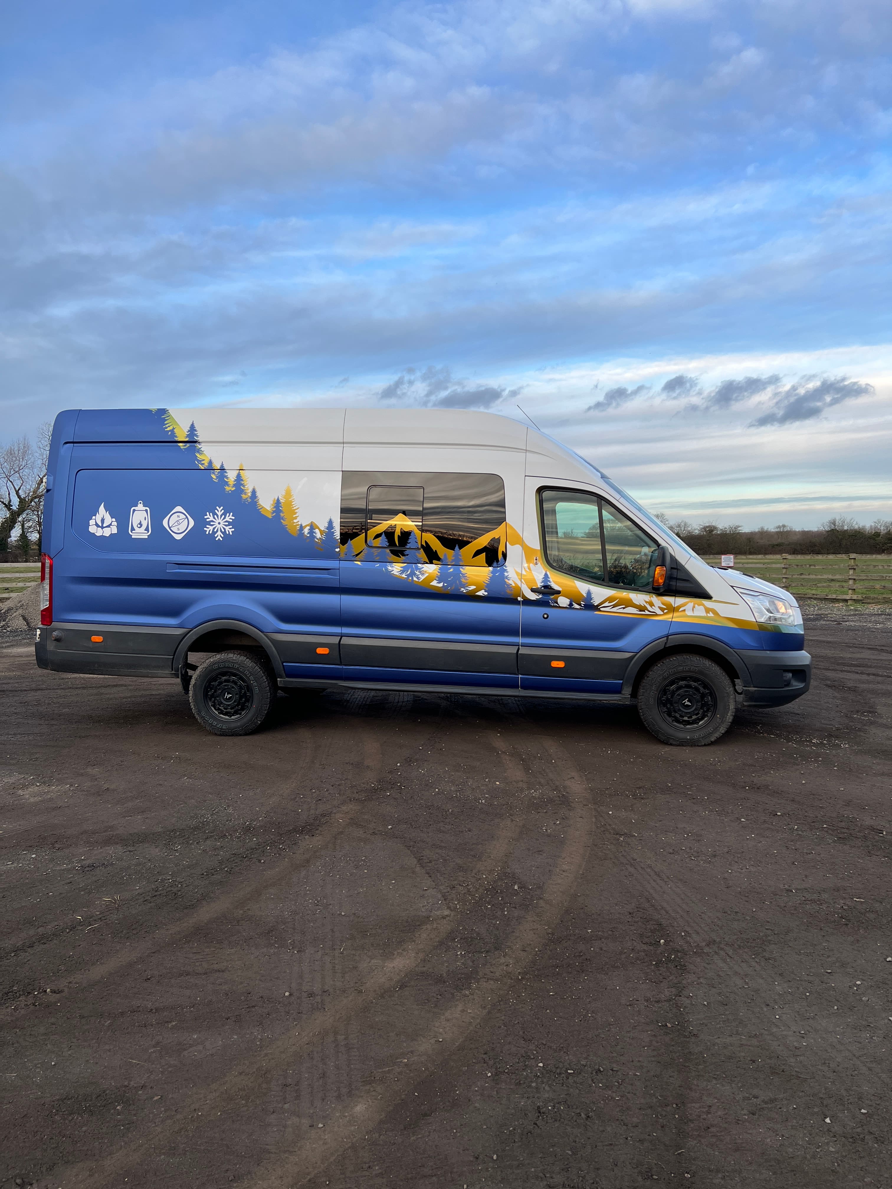 Winter Van Wrap